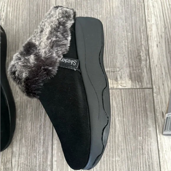 NWT Skechers tone ups - Picture 3 of 6